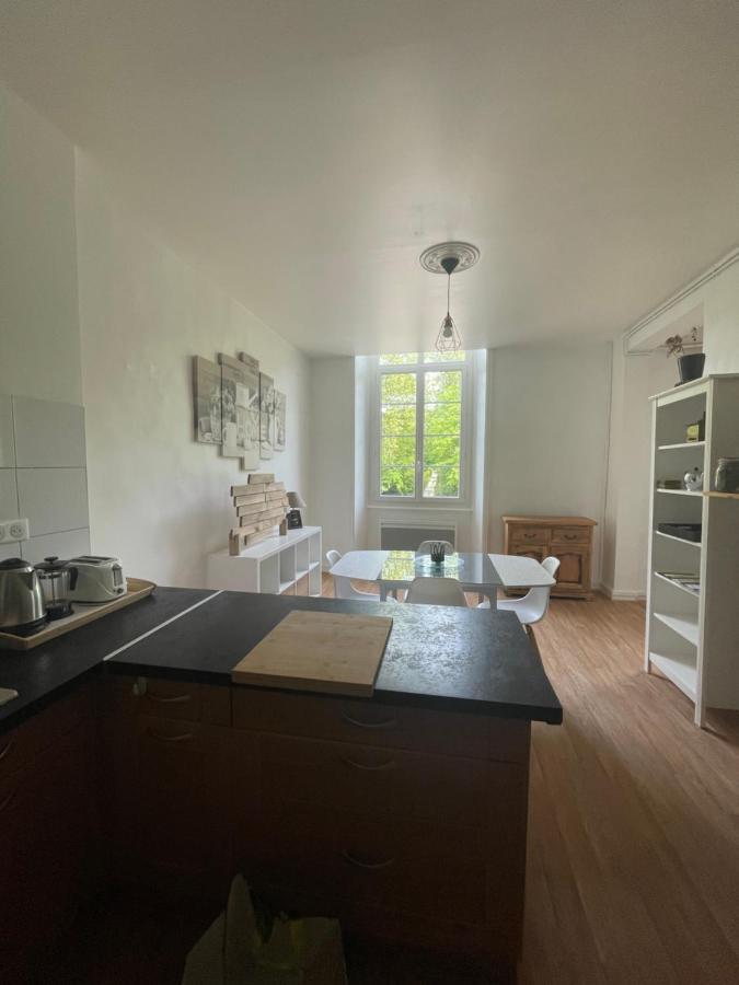 Le Chateau Emile Loubet - Appartement Entier La Bégude-de-Mazenc Esterno foto